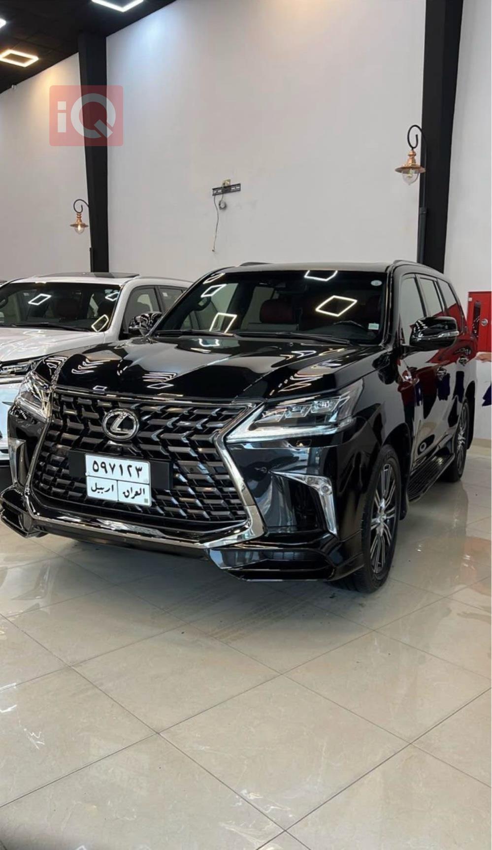Lexus LX